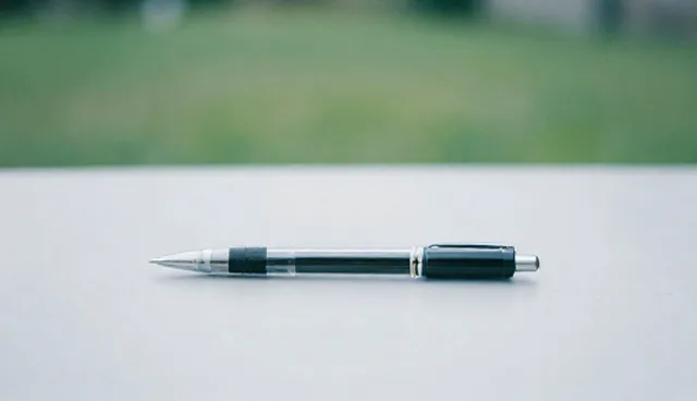 技术发展中的实际问题及处理方向，涵盖技术优化与应用